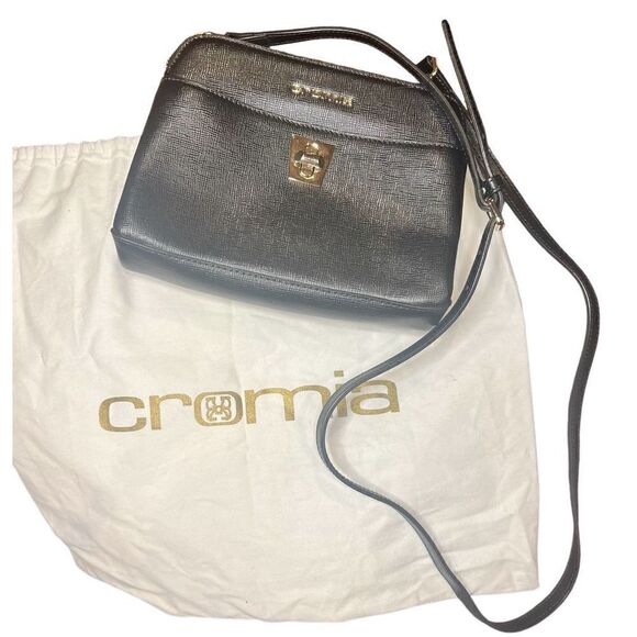 Cromia Black Textured Leather Crossbody with Dustbag Excellent Condition - Picture 1 of 9